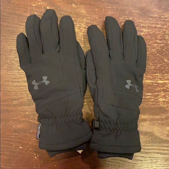 Under Armour Other - Under Armour Gore Windstopper Gloves